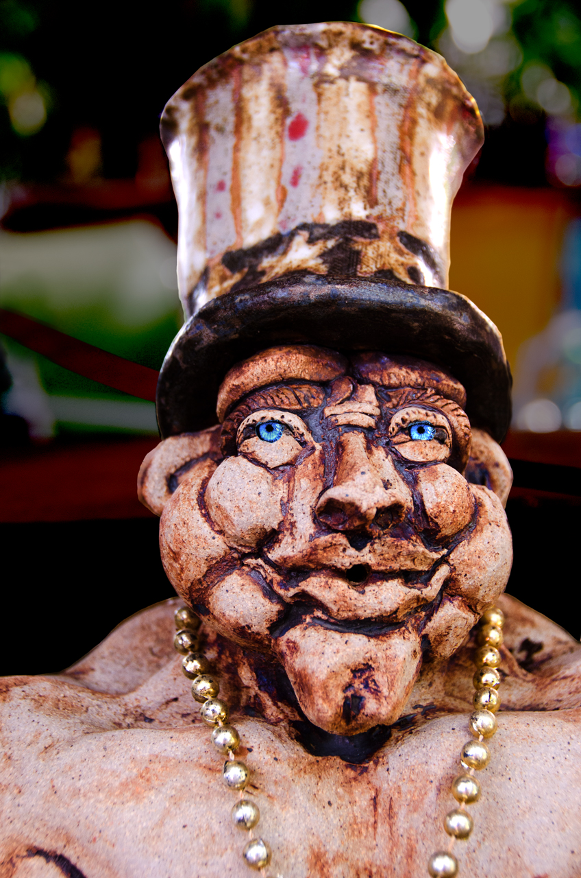 Roger Leege, Inanimate Portraits – DODGING THE RAIN